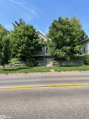 1004 Spring Street, Burlington, IA 52601