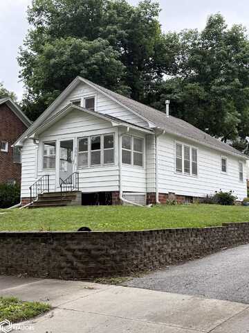 706 N 6th Street, Red Oak, IA 51566