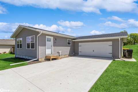 215 N lincoln Street, Osceola, IA 50213