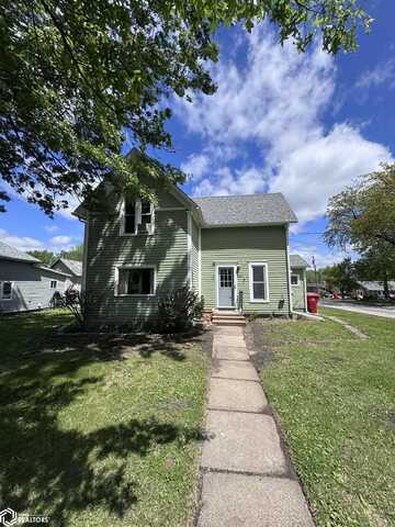215 E Ames Street, Russell, IA 50238