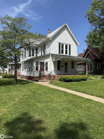 2041 Highland Avenue, Burlington, IA 52601