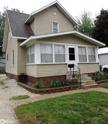 1403 College Avenue, Iowa Falls, IA 50126