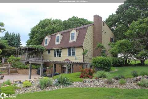 1077 Meadow Lake Drive, Mason City, IA 50401