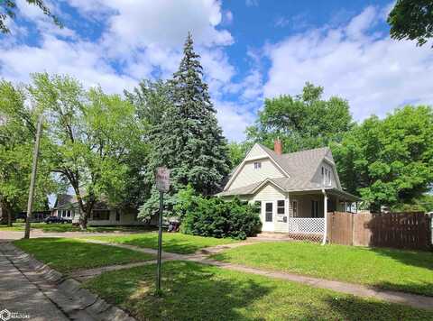 416 N B Street, Oskaloosa, IA 52577