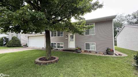 1212 N 5th Street, Clear Lake, IA 50428