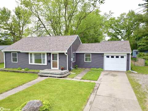 1528 8th Avenue, Grinnell, IA 50112