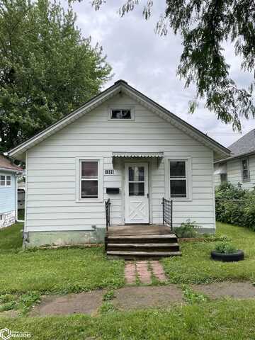 1506 10th S, Burlington, IA 52601