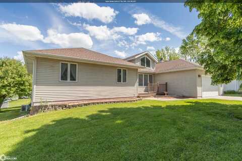806 W 2Nd Street, Washington, IA 52353