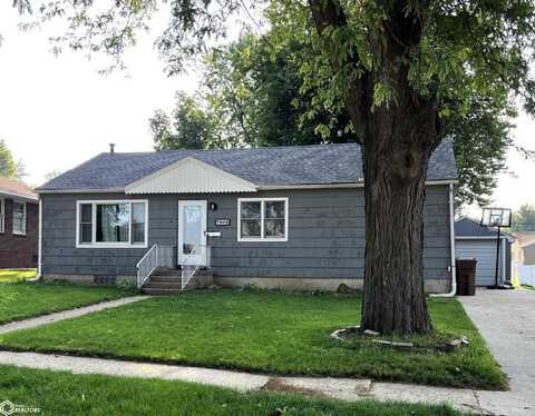 1608 Salinger Avenue, Carroll, IA 51401