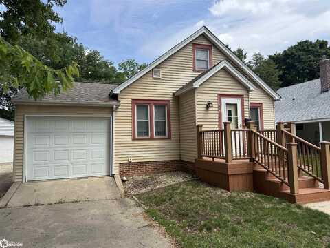 216 N 12th Street, Clear Lake, IA 50428