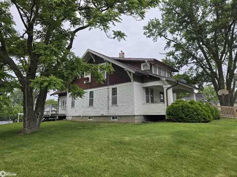 106 S John Street, Moravia, IA 52571