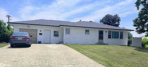 1 Navaho Drive, Keokuk, IA 52632