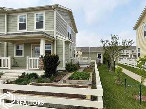 2114 Sapphire Lane, Fairfield, IA 52556