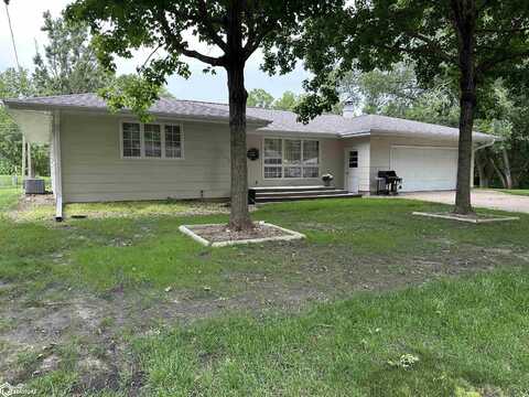 209 Mulford Drive, Iowa Falls, IA 50126