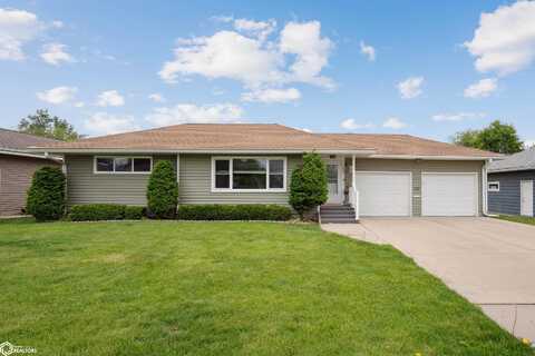 309 S 12Th Street, Marshalltown, IA 50158