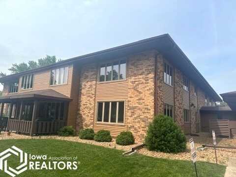 215 E McGregor Street, Algona, IA 50511