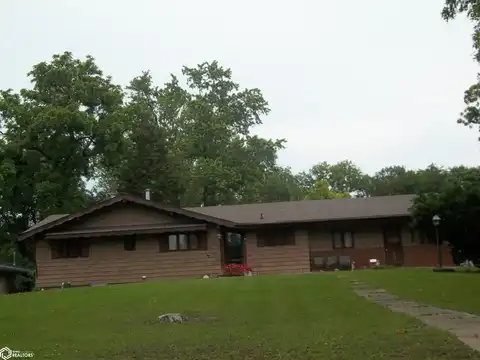 701 W Devoe Street, Creston, IA 50801
