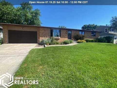 3512 North Shore Drive, Clear Lake, IA 50428
