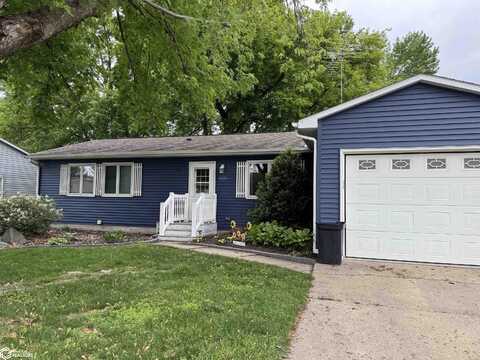1020 N 7th Street W, Clear Lake, IA 50428