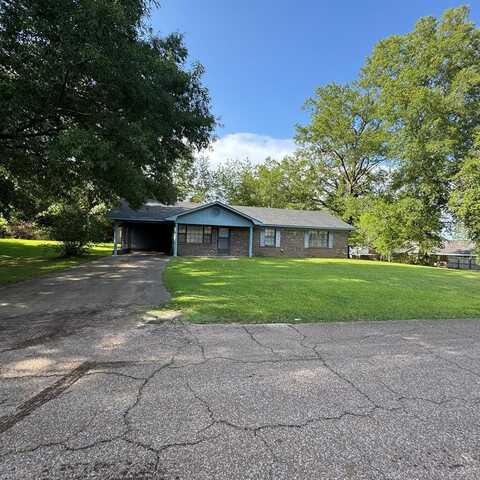 101 Seamans Ave, Calhoun City, MS 38916