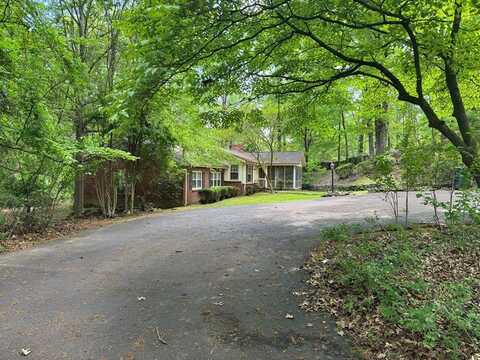 104 Philip Rd., Oxford, MS 38655