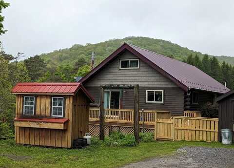 153 Pinneo Hill Road, Oswayo, PA 16915