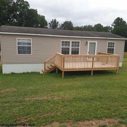 118 Joni Kay Boulevard, Buckhannon, WV 26201
