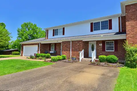 696 Deerfield Drive, Bridgeport, WV 26330