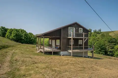 120 Cunningham Road, Rivesville, WV 26588