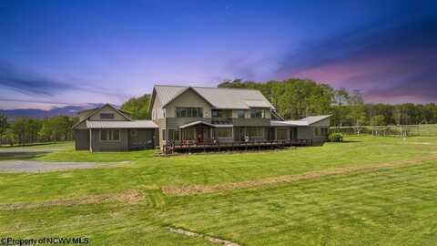 170 Jaybee Way, Davis, WV 26260