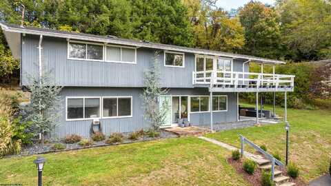 767 Augusta Avenue, Morgantown, WV 26501
