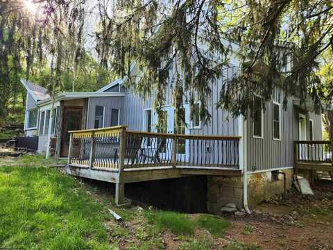 240 Easton Hill Road, Morgantown, WV 26505