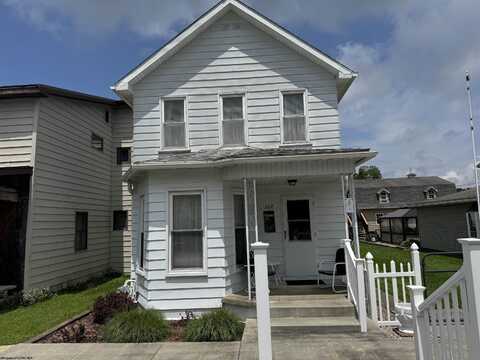 262 Henry Avenue, Davis, WV 26260