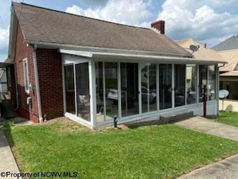 310 Hedge Street, Clarksburg, WV 26301