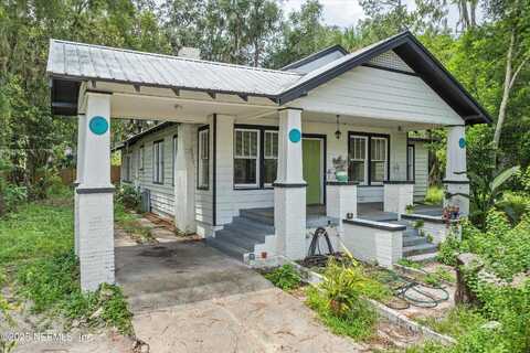 1901 OAK Street, Palatka, FL 32177