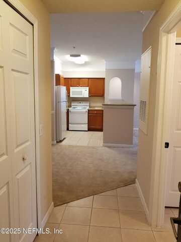 8550 TOUCHTON Road unit: 323, Jacksonville, FL 32216