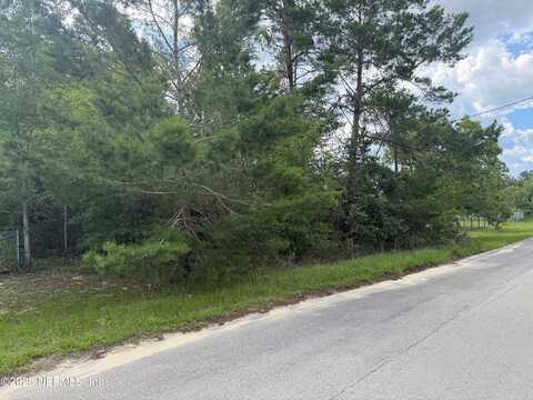 121 ISTANBUL Street, Interlachen, FL 32148