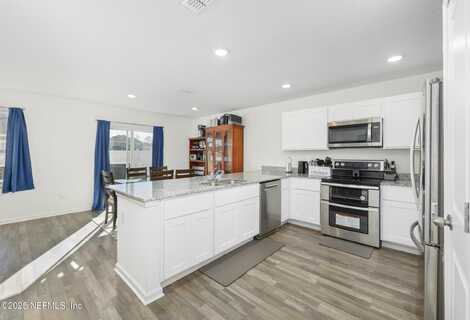 724 LIBERTY Circle, Macclenny, FL 32063