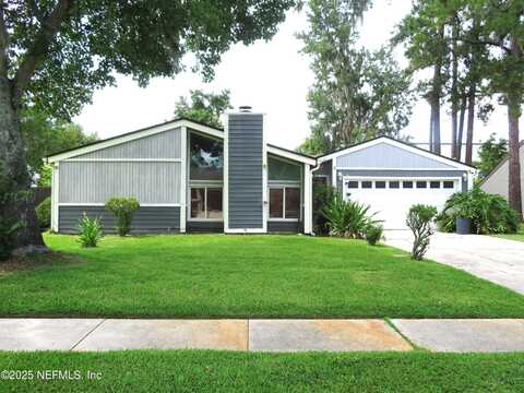 6823 CORALBERRY Lane N, Jacksonville, FL 32244