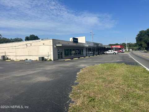 2413 CRILL Avenue, Palatka, FL 32177