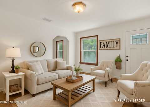 8949 8TH Avenue, Jacksonville, FL 32208