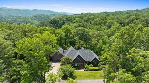 98 Mountain Tops Street, Blue Ridge, GA 30513