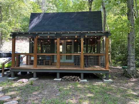 879 Old Mill Pond Road, Mineral Bluff, GA 30559