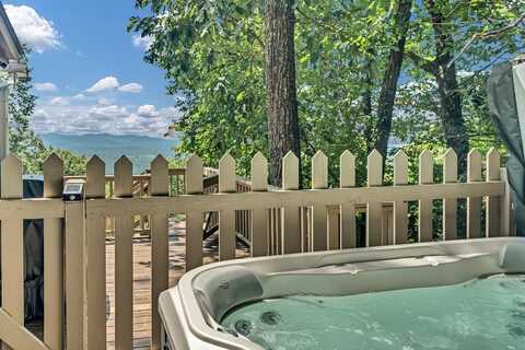 368 Walnut Ridge, Ellijay, GA 30536