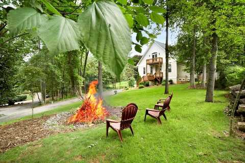 60 Hilltop Drive, Hayesville, NC 28904