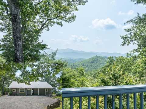 330 Ravens Gap Road, Murphy, NC 28906