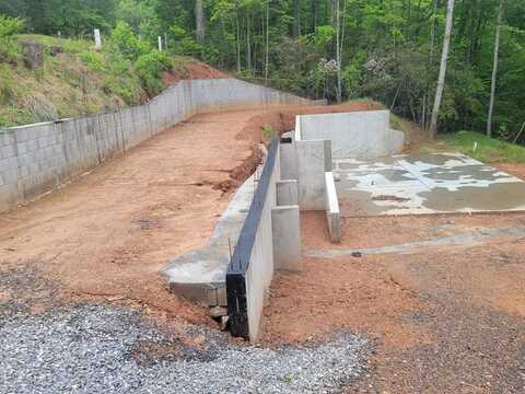 2083 Day Lily Drive, Marble, NC 28905