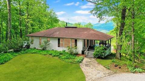 1515 Briartown Church Road, Topton, NC 28781