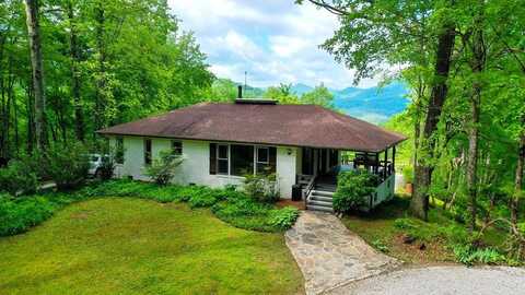 1515 Briartown Church Road, Topton, NC 28781