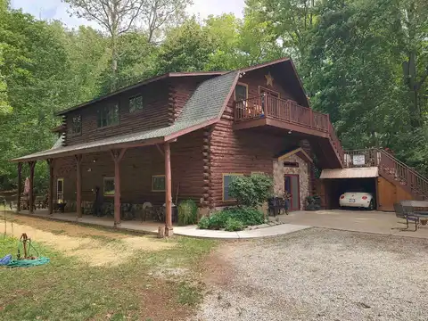 5775 N 175 W, Howe, IN 46746
